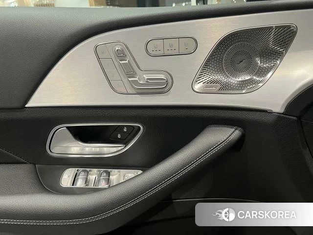 Mercedes-Benz GLE 2024 Черный из Китая, фото 5
