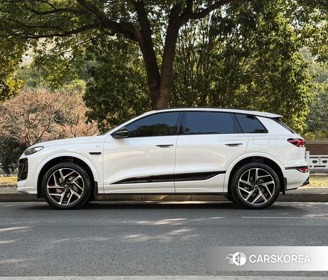 Audi Q6L 2025 Белый из Китая, фото 5