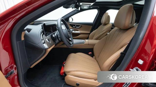 Mercedes-Benz E-Class W214 2025 Красный из Кореи, фото 5
