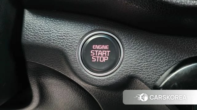 Kia The New K3 2nd generation 2021 Белый из Кореи, фото 5