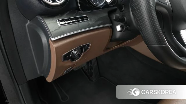 Mercedes-Benz E-Class W213 2018 Черный из Кореи, фото 5