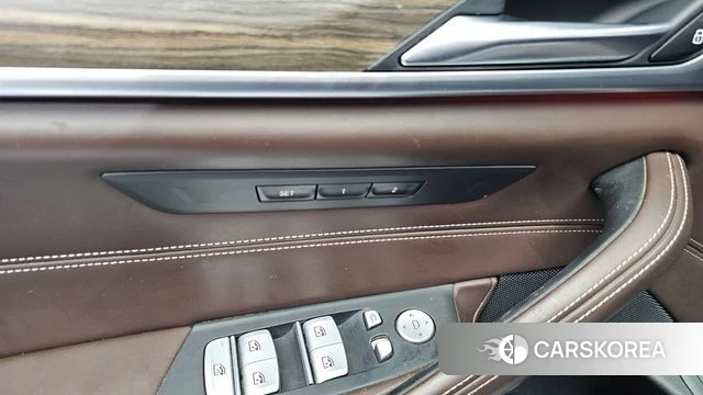 BMW 5 Series (G30) 2019 Черный из Кореи, фото 5