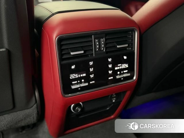 Porsche Cayenne (PO536) 2021 Серебристо-серый из Кореи, фото 5