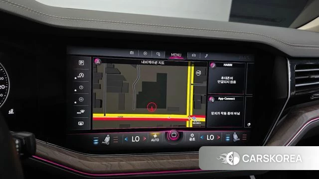 Volkswagen Touareg 3rd generation 2020 Белый из Кореи, фото 5