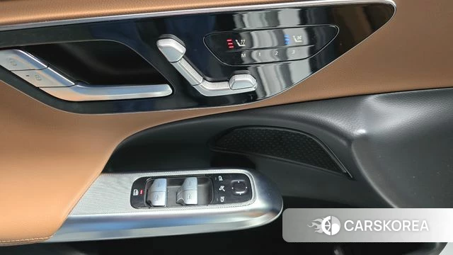 Mercedes-Benz E-Class W214 2025 Белый из Кореи, фото 5
