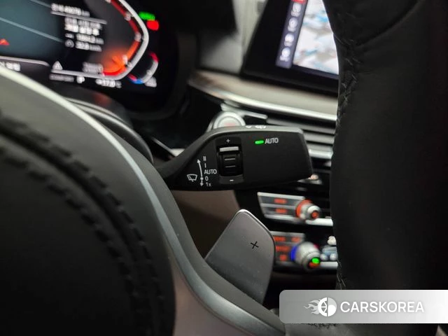BMW 5 Series (G30) 2019 Белый из Кореи, фото 6