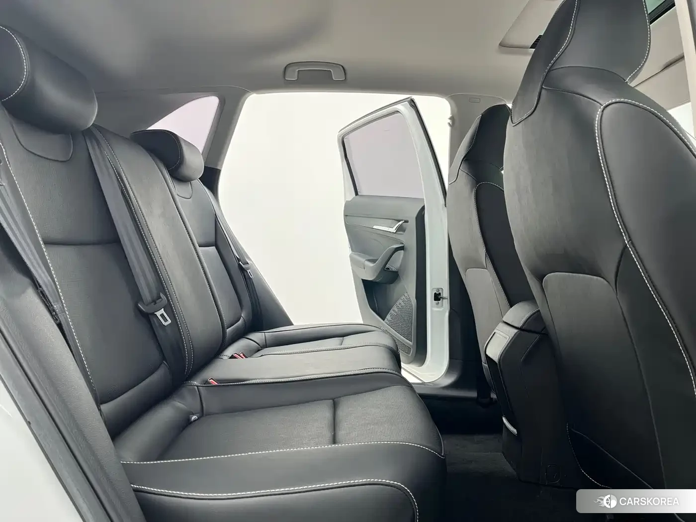 Skoda Kamiq 2023 Белый из Китая, фото 5
