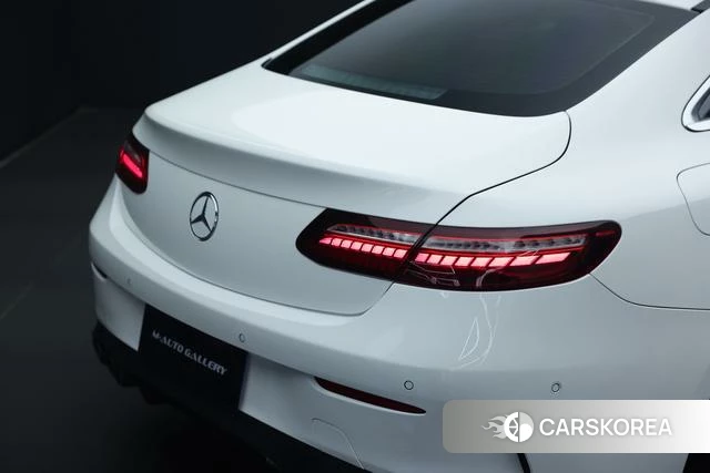 Mercedes-Benz E-Class 2021 Белый из Китая, фото 5