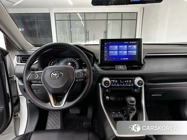 Toyota RAV4 2021 Белый из Китая, фото 5