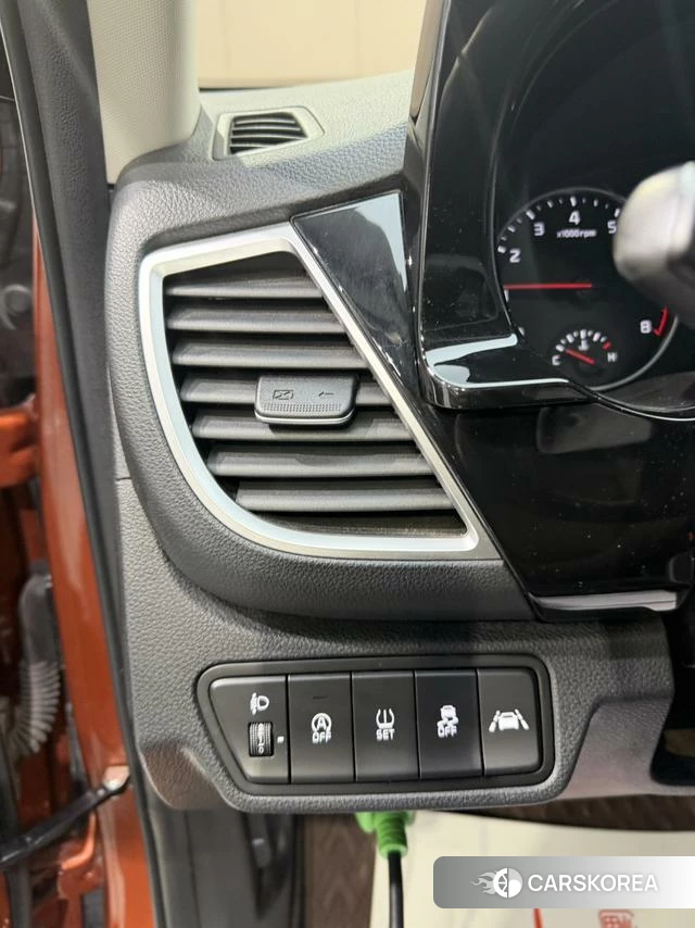 Kia KX3 2021 Оранжевый из Китая, фото 5