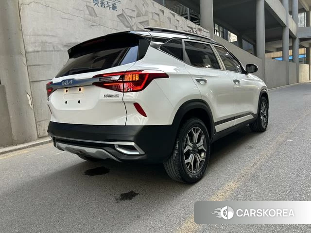 Kia KX3 2021 Белый из Китая, фото 5