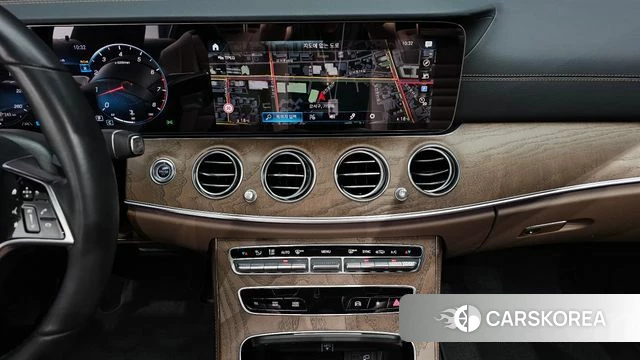 Mercedes-Benz E-Class W213 2022 Белый из Кореи, фото 5