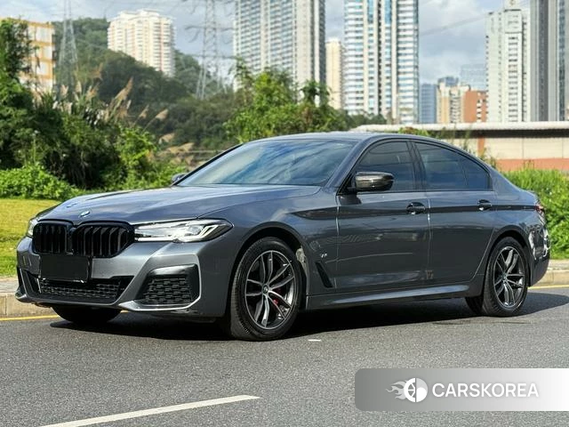 BMW 5 series 2021 Темно-серый из Китая, фото 5