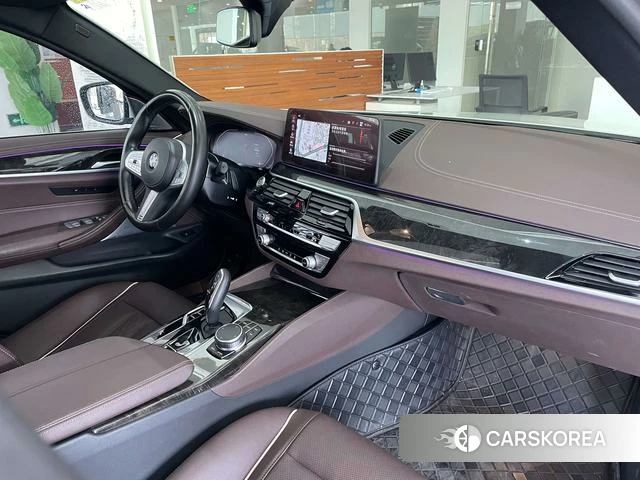 BMW 5 series 2024 Белый из Китая, фото 5