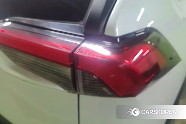 Toyota RAV4 2024 Белый из Китая, фото 5