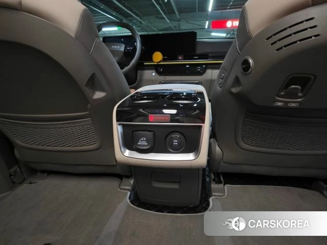 Kia The New Carnival 4th Generation 2025 Белый из Кореи, фото 5