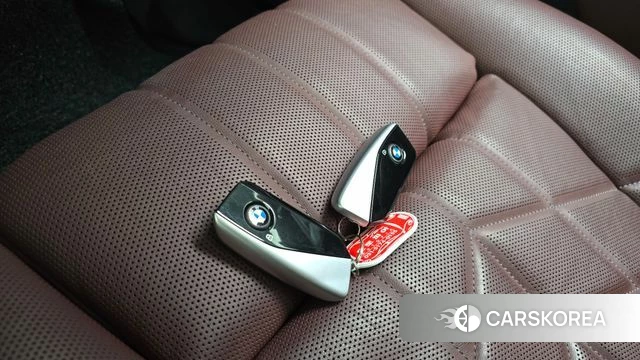 BMW i7 (G70) 2023 Черный из Кореи, фото 5