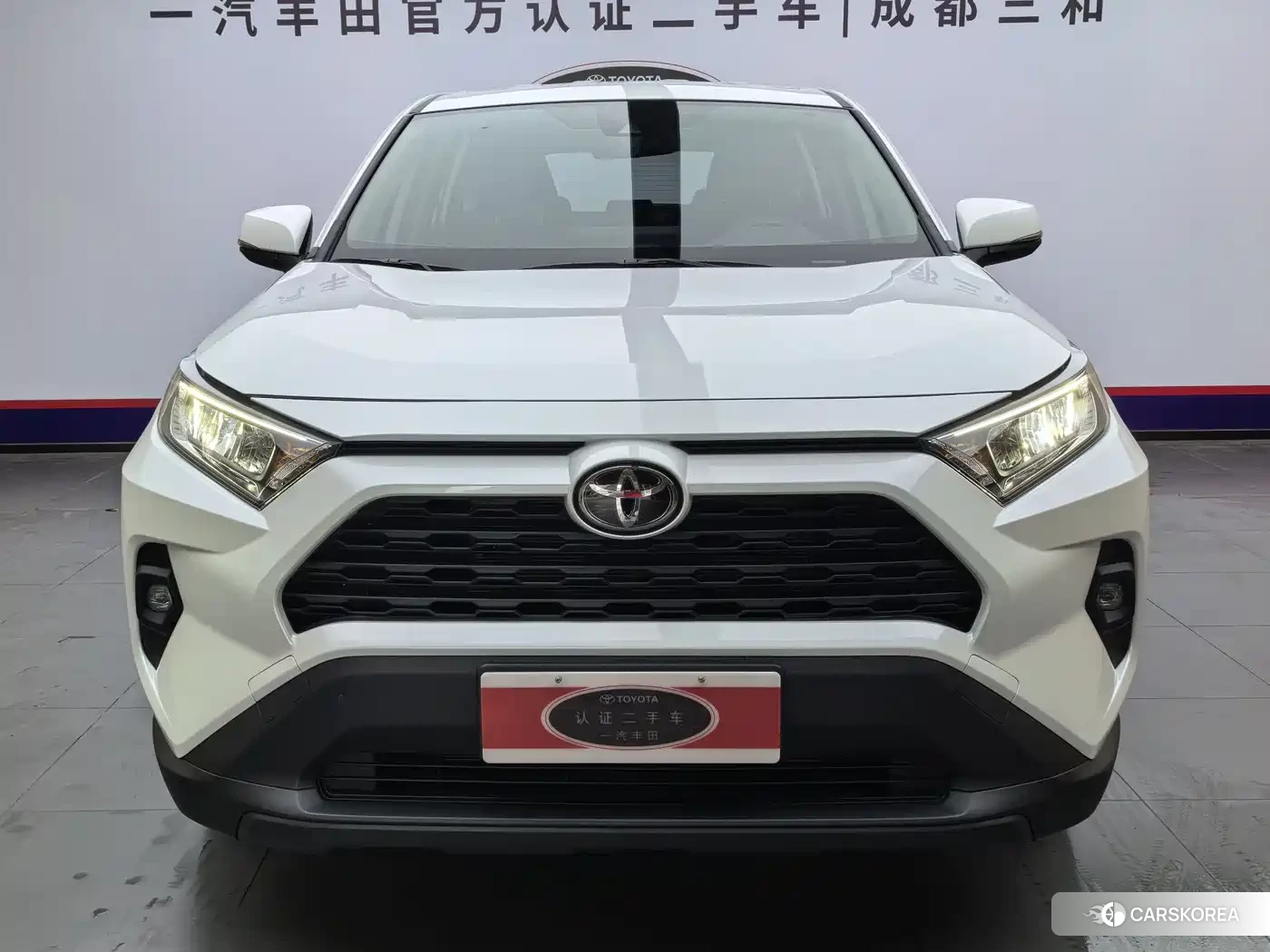 Toyota RAV4 2025 Белый из Китая, фото 5