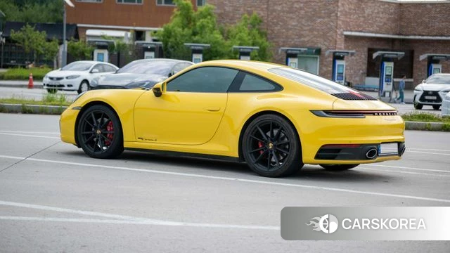 Porsche 911(992) 2021 Желтый из Кореи, фото 5