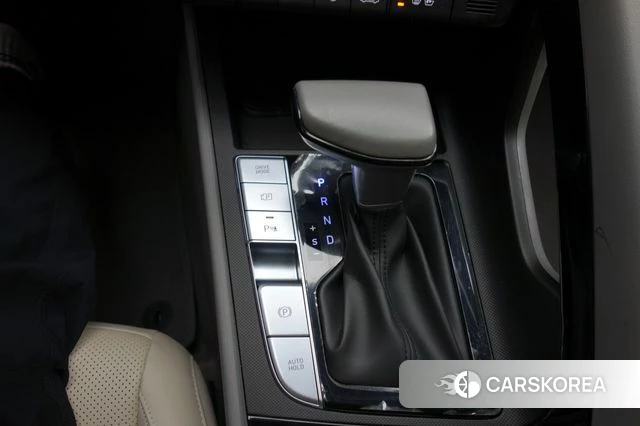 Hyundai The New Avante (CN7) 2023 Небесно-голубой из Кореи, фото 5
