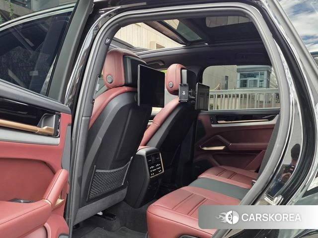 Porsche Cayenne (PO536) 2024 Черный из Кореи, фото 5