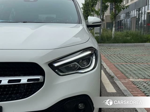 Mercedes-Benz GLA 2023 Белый из Китая, фото 5