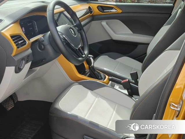 Volkswagen T-Cross 2021 Желтый из Китая, фото 5