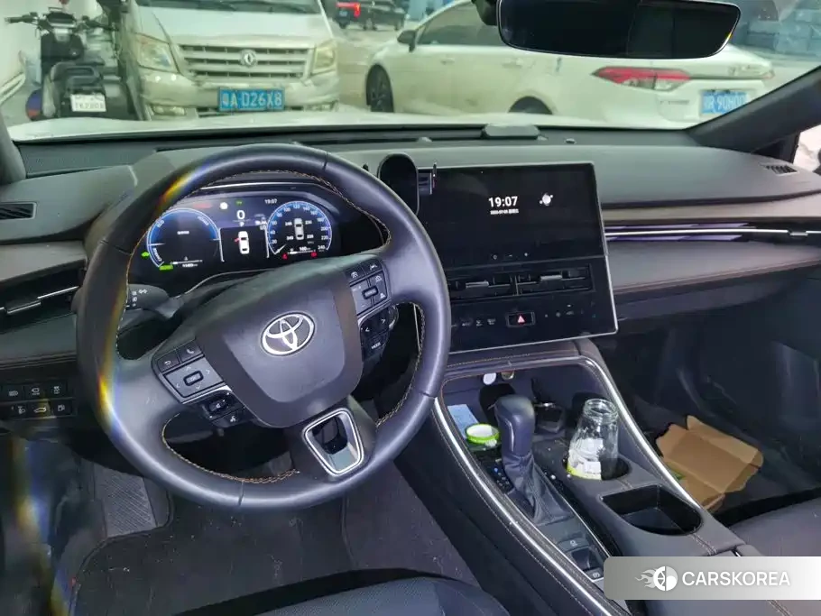 Toyota Avalon 2025 Белый из Китая, фото 5