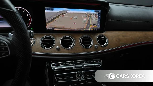 Mercedes-Benz E-Class W213 2018 Белый из Кореи, фото 5