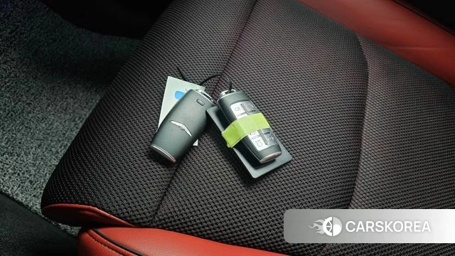Genesis GV70 2023 Белый из Кореи, фото 5