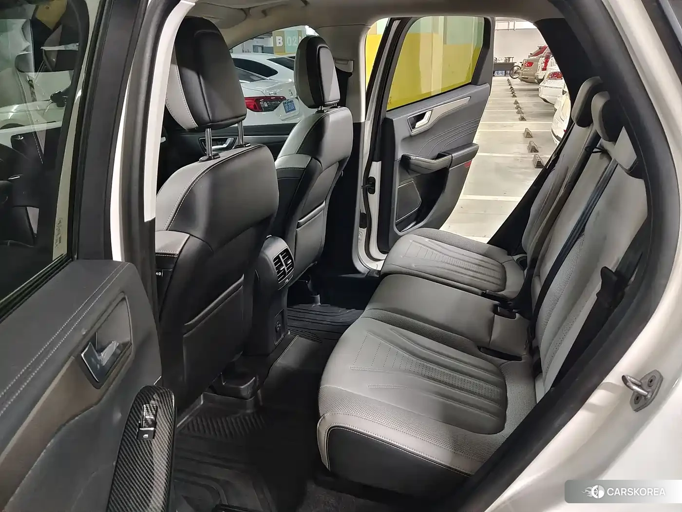Ford Escape 2022 Белый из Китая, фото 5