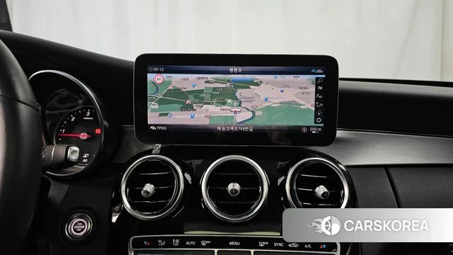 Mercedes-Benz C-Class W205 2020 Белый из Кореи, фото 5