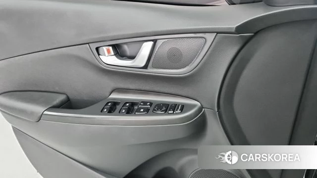 Hyundai The New Kona 2022 Белый из Кореи, фото 5