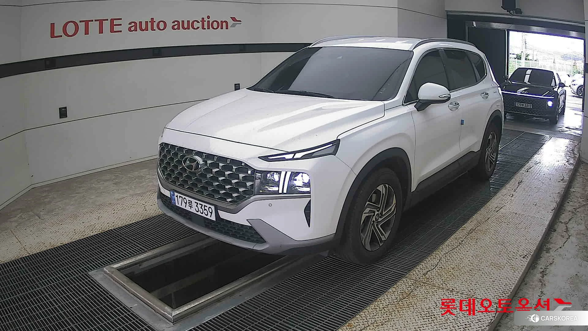 Hyundai Santa Fe 2022 Белый из Кореи, фото 5