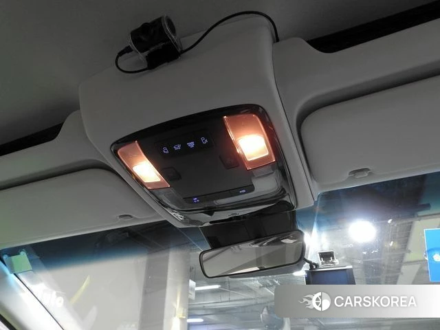 Hyundai Staria 2025 Желтый из Кореи, фото 5