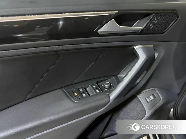 Volkswagen Tiguan second Generation 2020 Серый из Кореи, фото 5