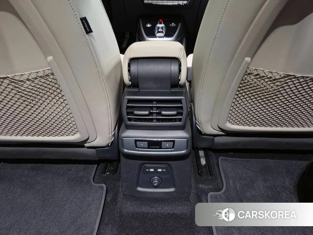 Audi Q4 e-Tron (F4) 2026 Белый из Кореи, фото 5