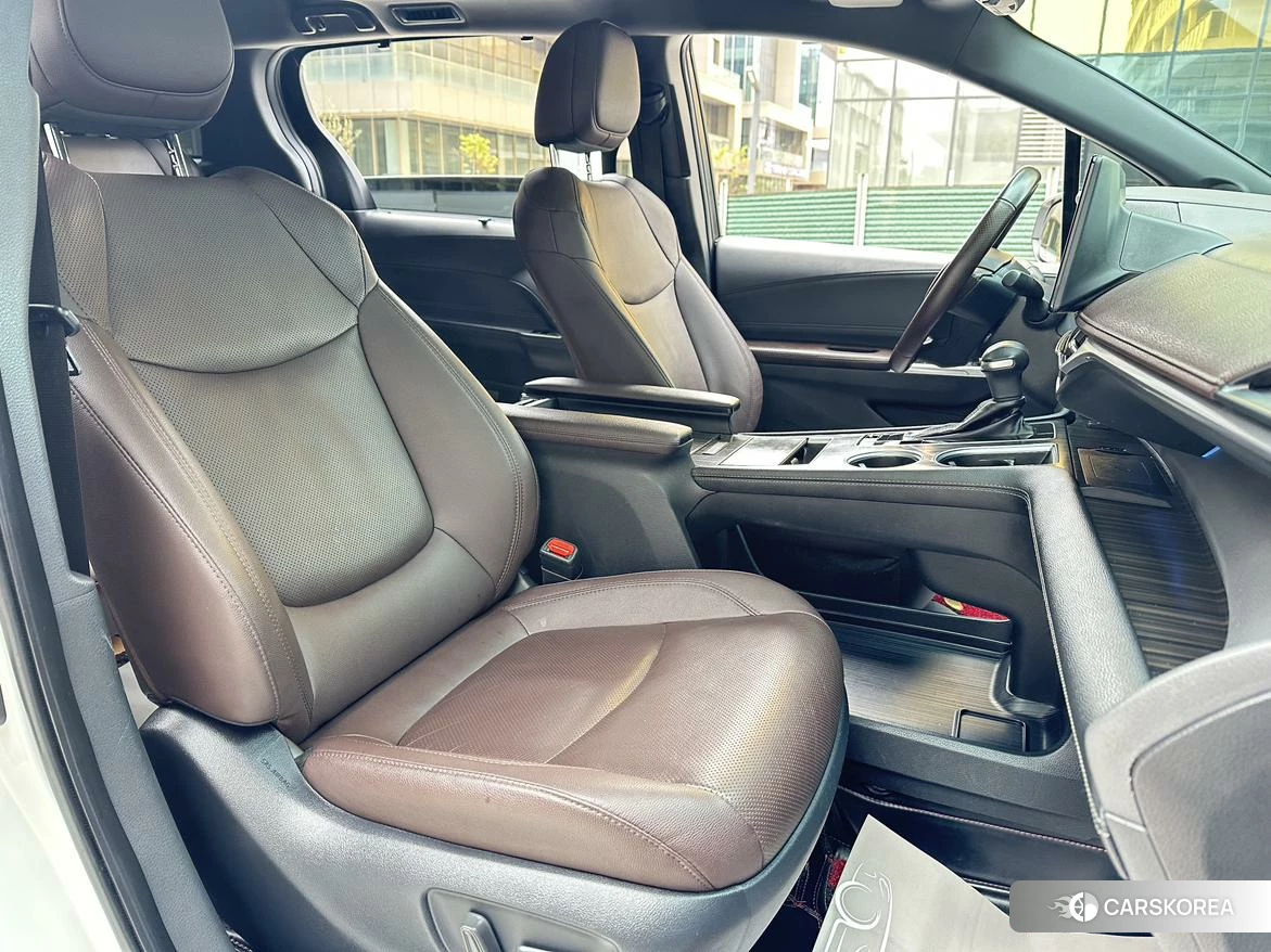 Toyota Sienna 2021 Белый из Китая, фото 5