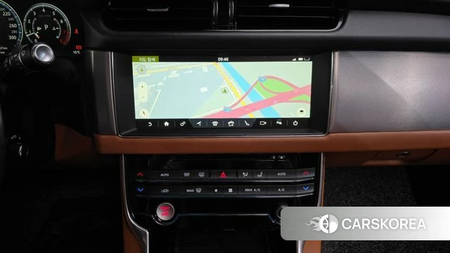 Jaguar XF (X260) 2019 Белый из Кореи, фото 5