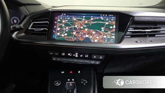 Audi Q4 e-Tron (F4) 2023 Черный из Кореи, фото 5