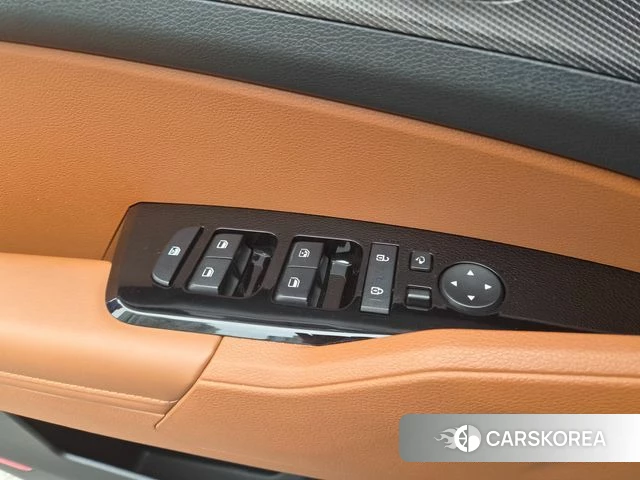 Kia Sportage 5th Generation 2023 Белый из Кореи, фото 5
