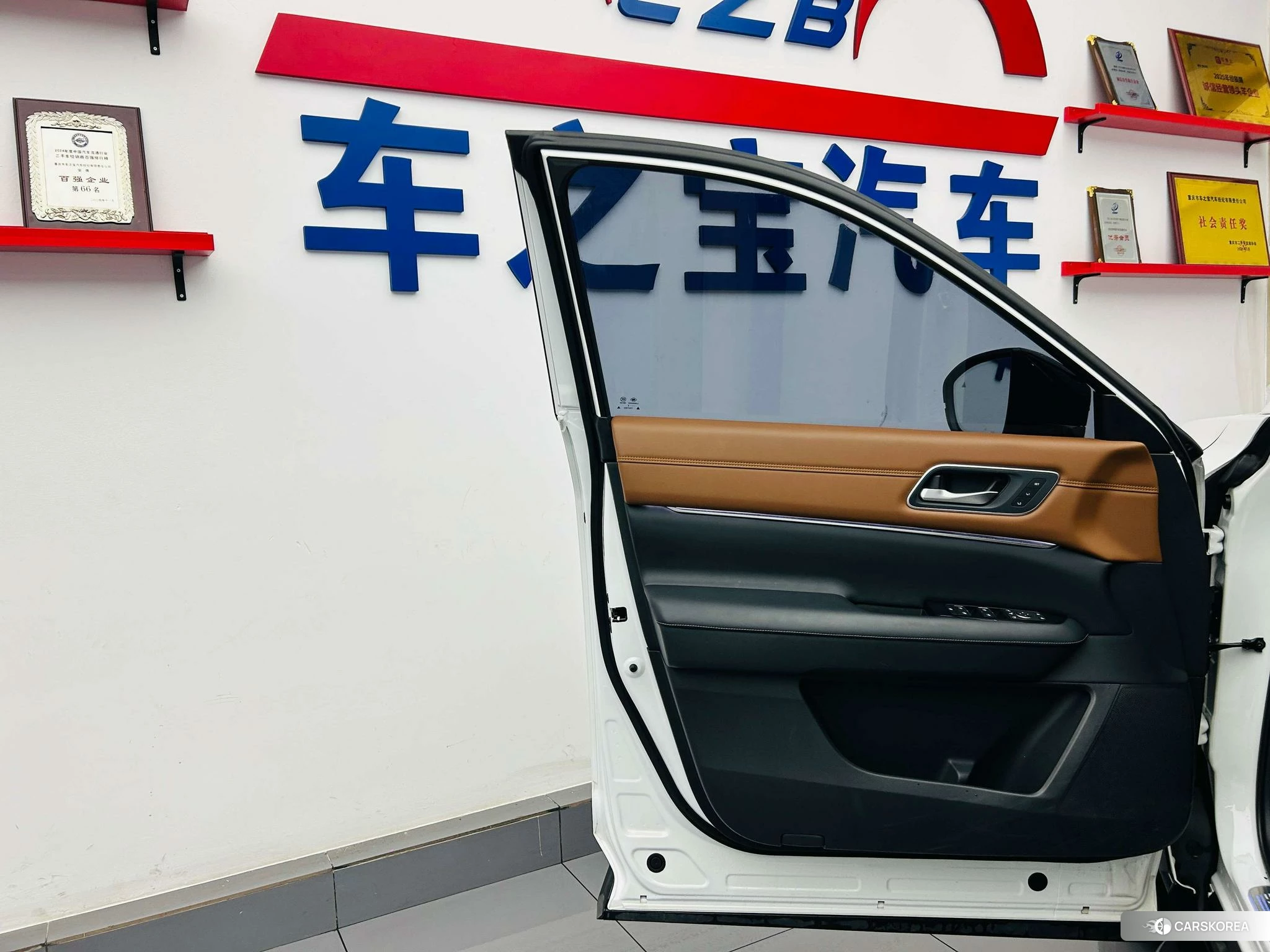 Nissan Pathfinder 2024 Белый из Китая, фото 5