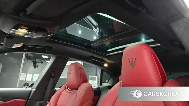 Maserati Levante 2023 Белый из Кореи, фото 5