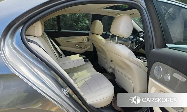 Mercedes-Benz E-Class W213 2019 Серый из Кореи, фото 5