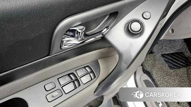 Ssangyong Korando Turismo 2019 Белый из Кореи, фото 5