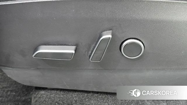 Tesla Model Y 2022 Черный из Кореи, фото 5