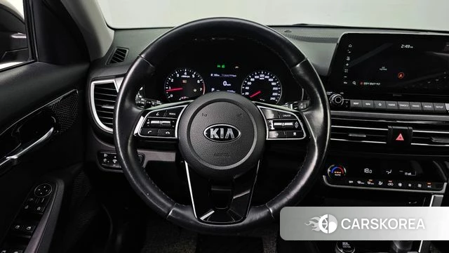 Kia Seltos 2021 Черный из Кореи, фото 5