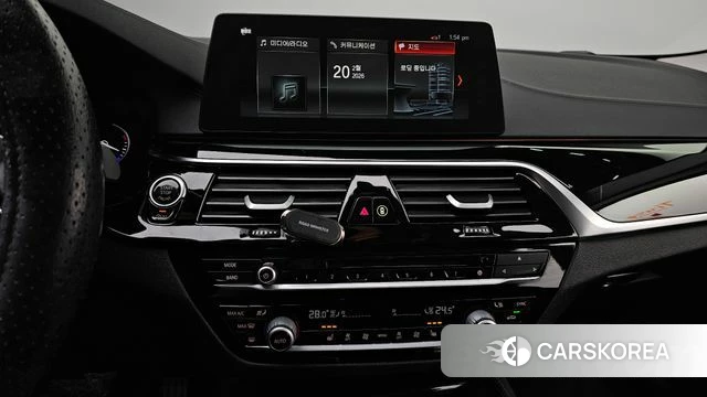 BMW 5 Series (G30) 2018 Черный из Кореи, фото 5