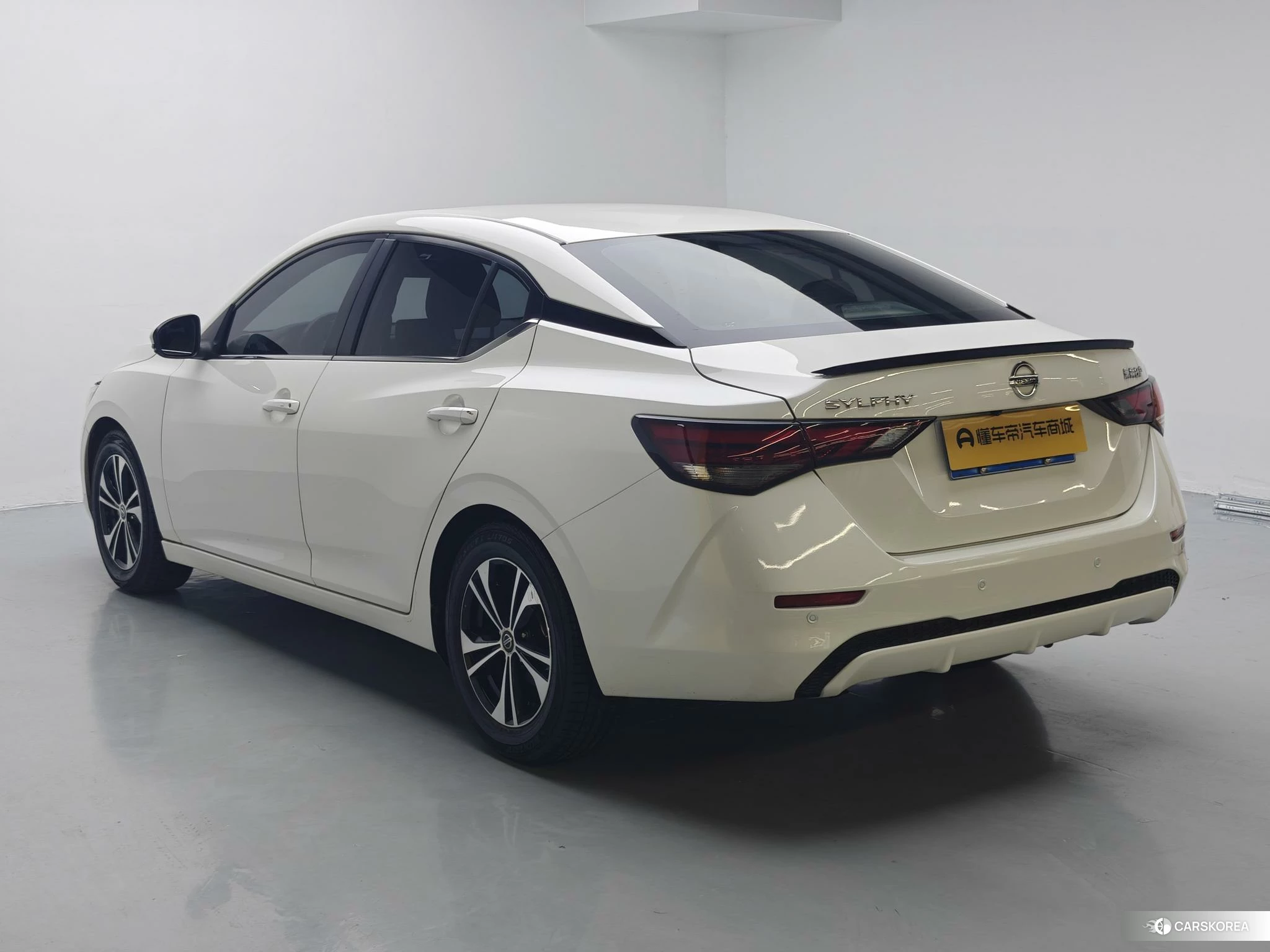 Nissan Sylphy 2020 Белый из Китая, фото 5