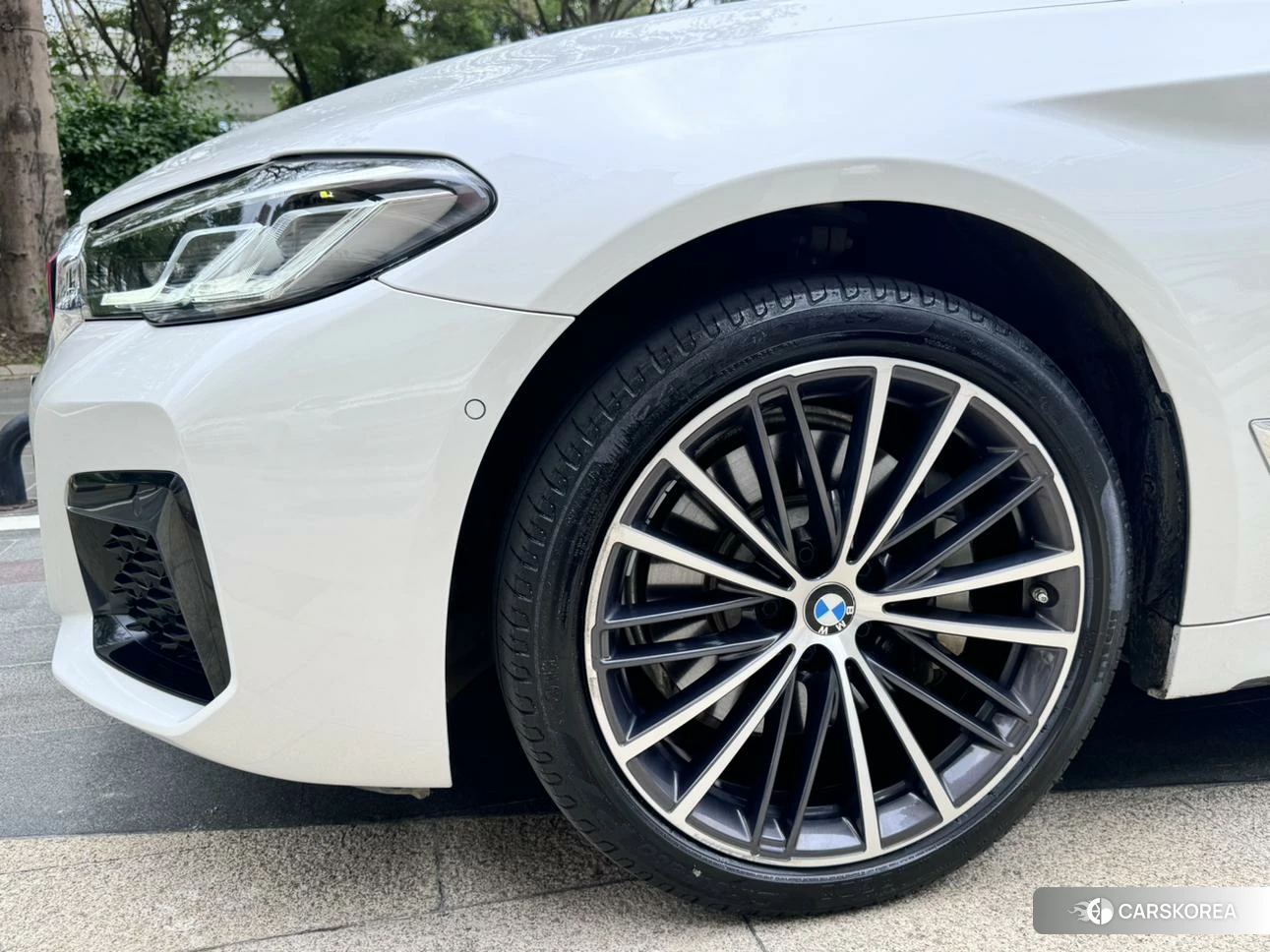 BMW 5 series 2022 Белый из Китая, фото 5